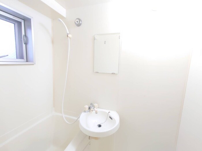 物件内観写真10　(洗面)