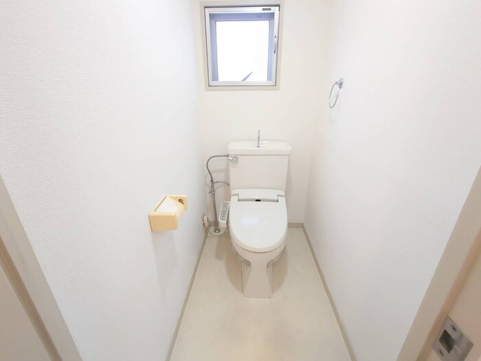 物件内観写真12　(トイレ)