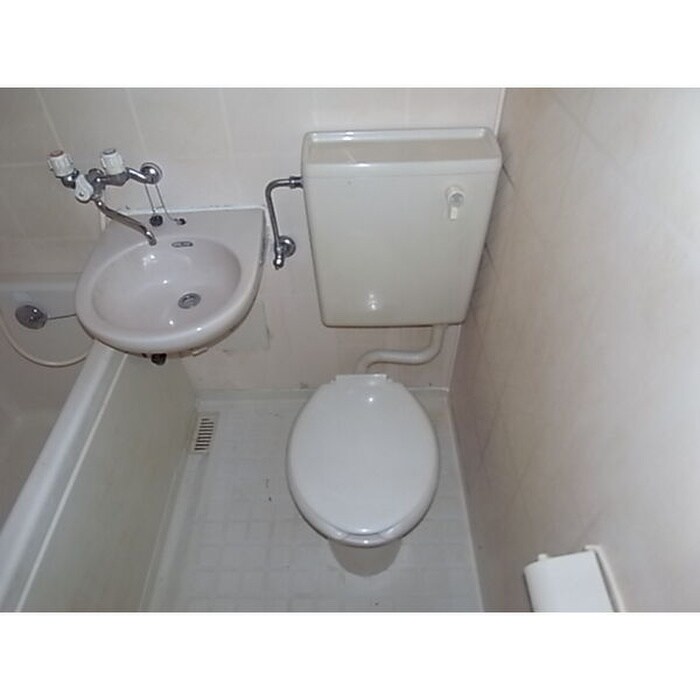 物件内観写真5　(トイレ)