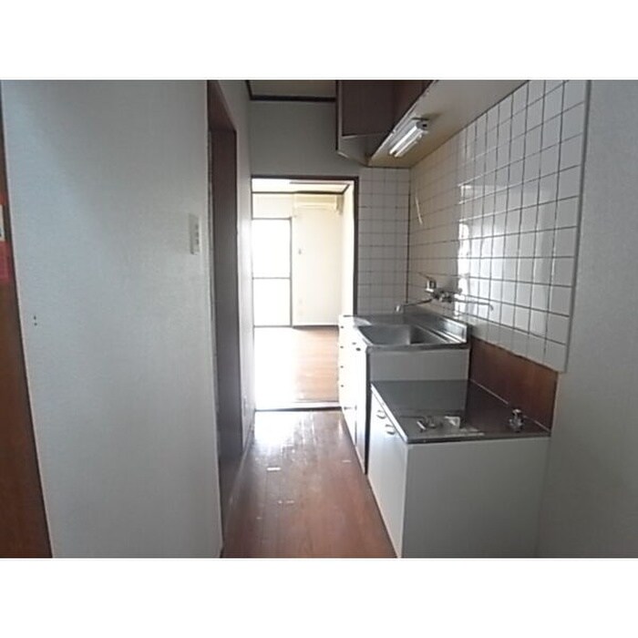 物件内観写真10　(廊下)