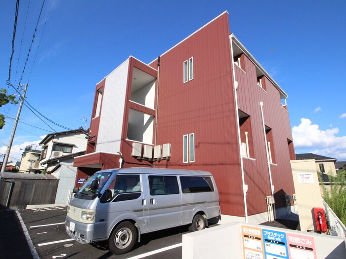 物件外観写真1　(外観写真)