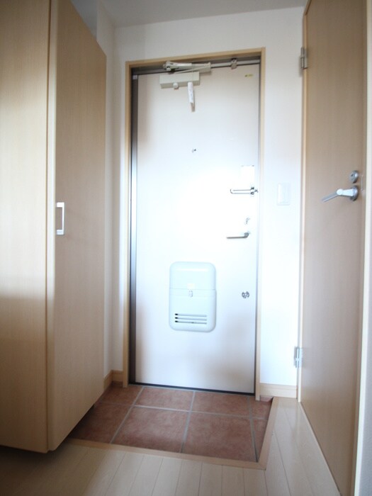 物件内観写真19　(玄関)