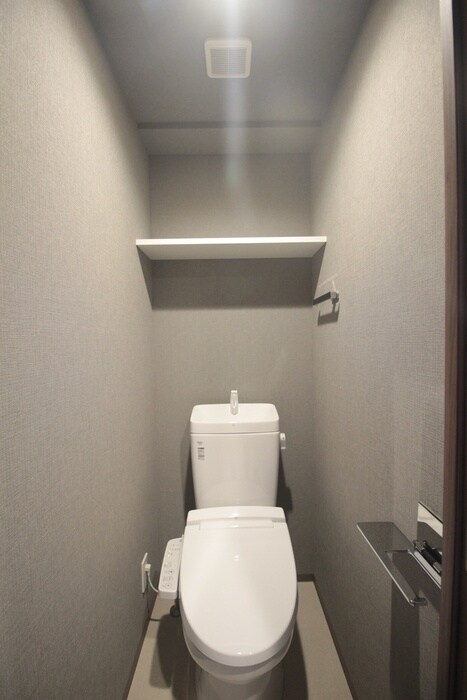 物件内観写真8　(トイレ)