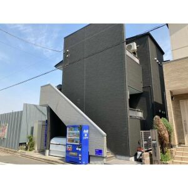 物件外観写真3　(外観写真)