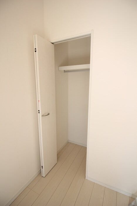 物件内観写真13　(収納)