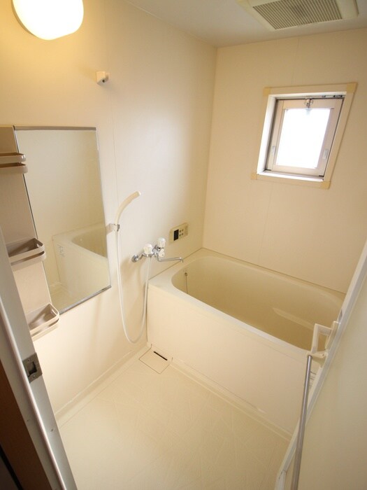 物件内観写真12　(バス／シャワールーム等)