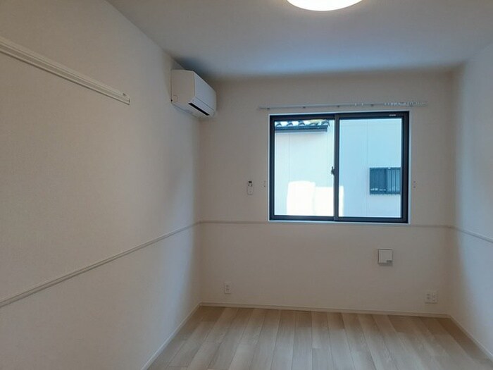 物件内観写真9　(居室)
