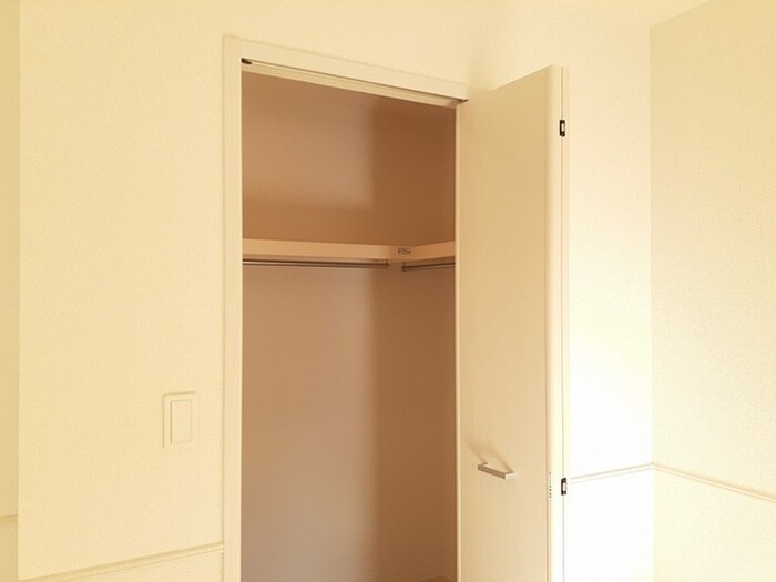 物件内観写真10　(収納)
