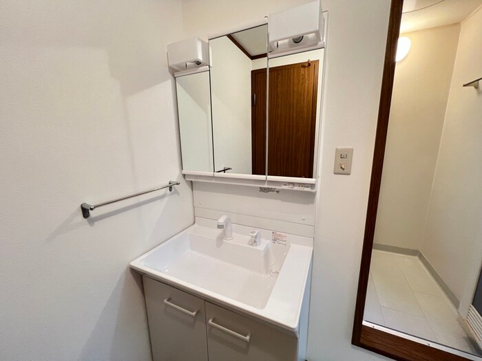 物件内観写真12　(洗面)