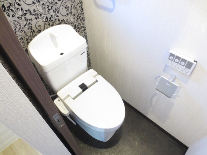 物件内観写真14　(トイレ)