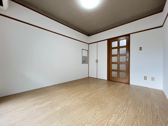 物件内観写真9　(居室)