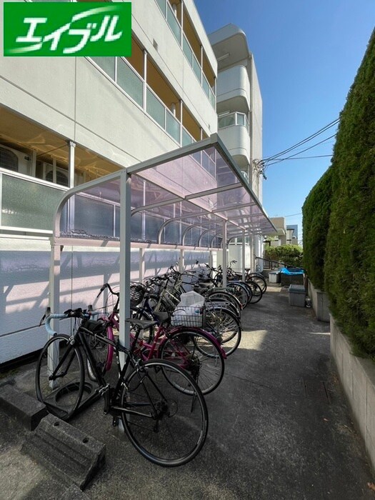 物件外観写真5　(駐輪場)