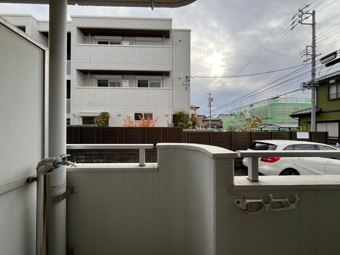 物件内観写真15　(室内からの展望)