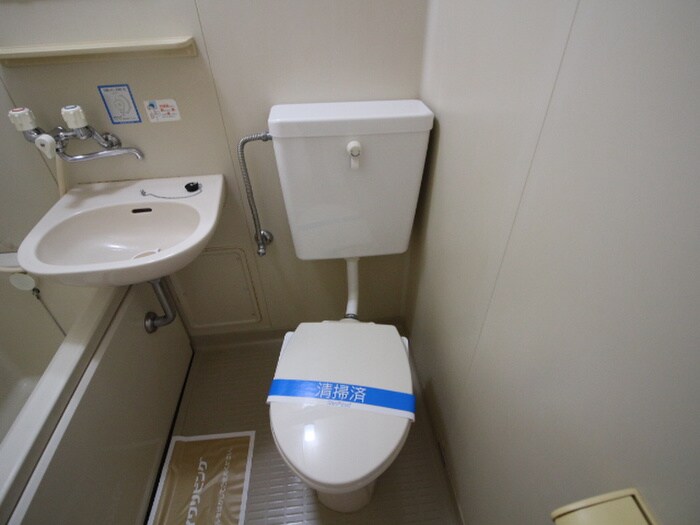 物件内観写真15　(トイレ)