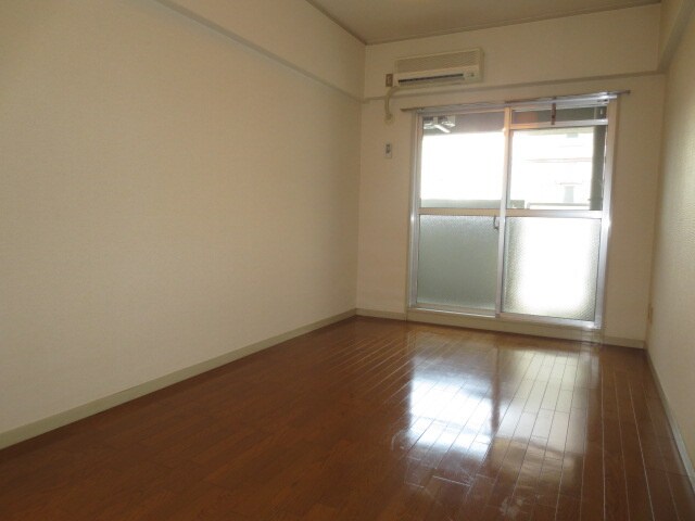 物件内観写真15　(居室)