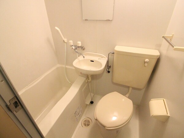 バス／シャワールーム等