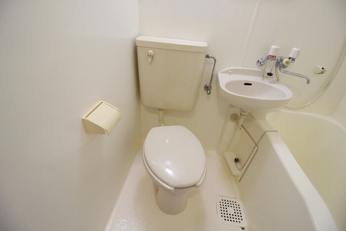 物件内観写真12　(トイレ)