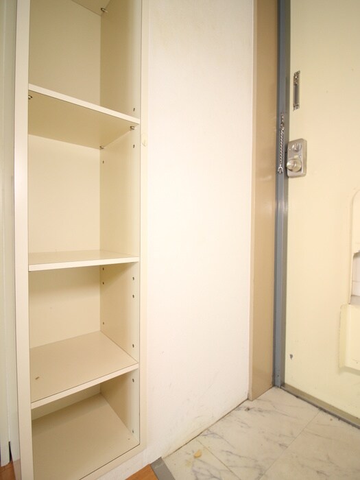 物件内観写真20　(靴箱)