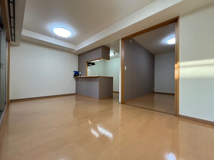 物件内観写真8　(居室)