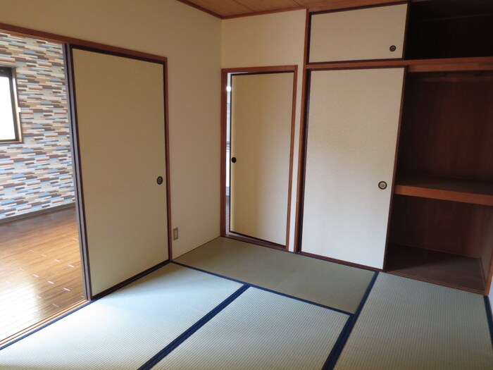 物件内観写真11　(居室)