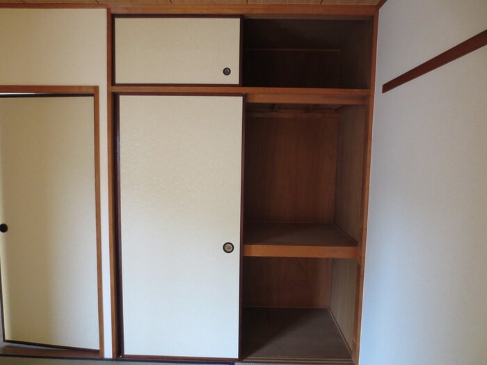 物件内観写真12　(収納)