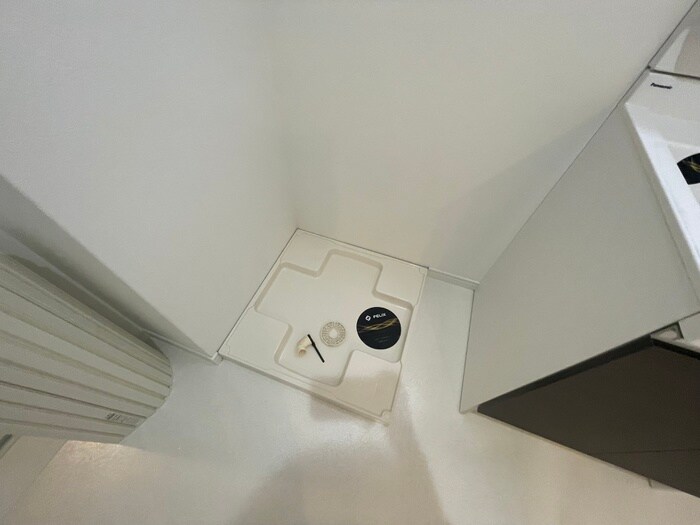 物件内観写真16　(洗濯機置場)