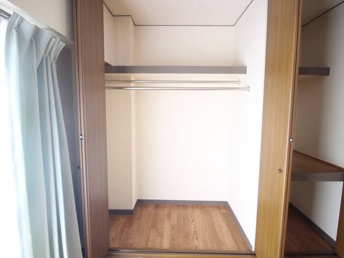 物件内観写真16　(収納)