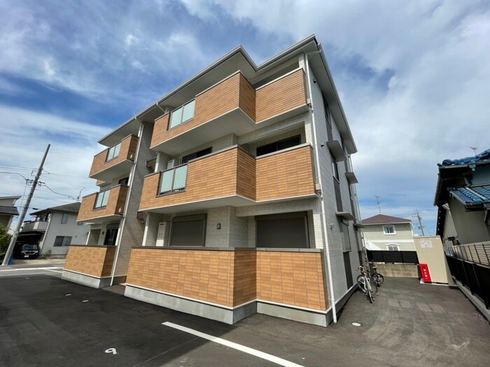 物件外観写真1　(外観写真)