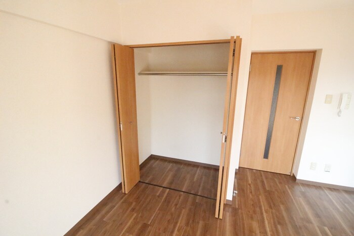 物件内観写真11　(収納)