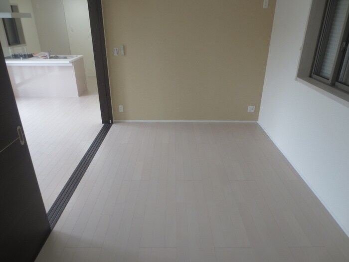 物件内観写真10　(居室)