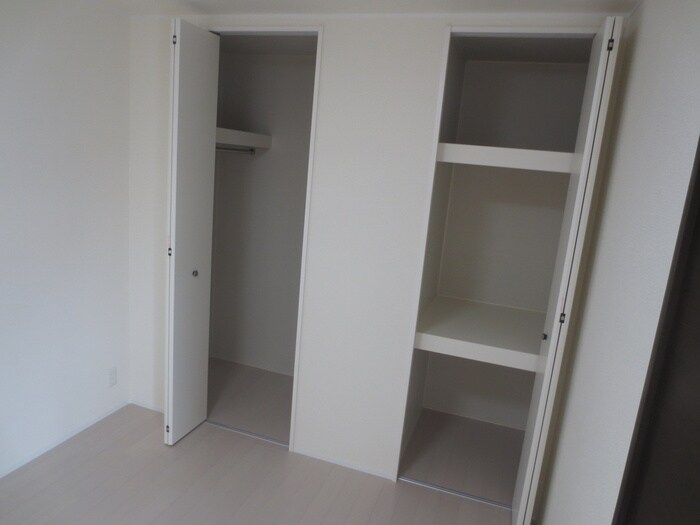 物件内観写真11　(収納)