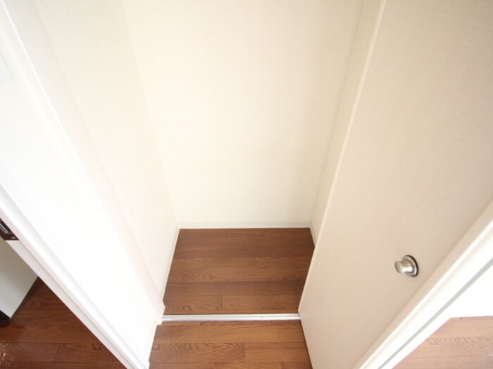 物件内観写真18　(収納)