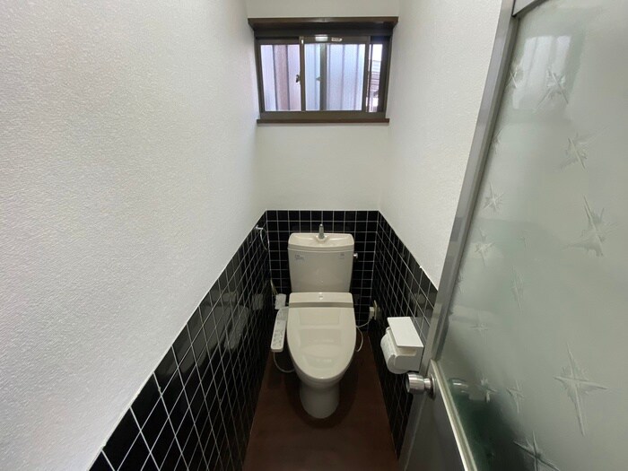 物件内観写真15　(トイレ)