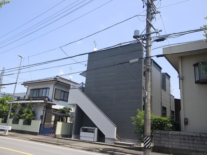 物件外観写真2　(外観写真)