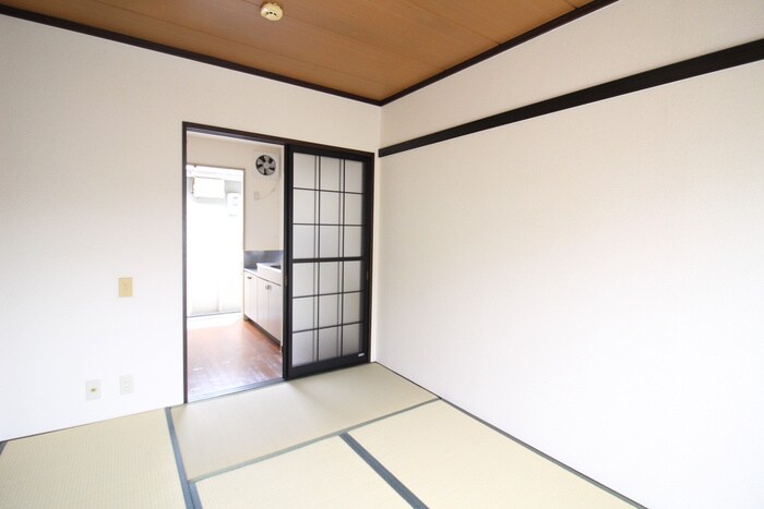 物件内観写真10　(居室)