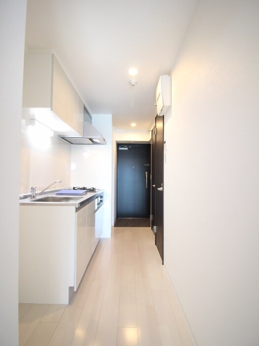 物件内観写真18　(廊下)