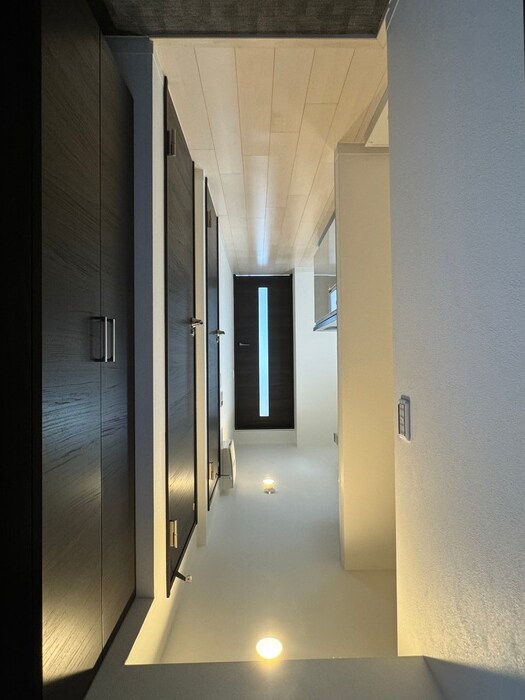 物件内観写真19　(玄関)