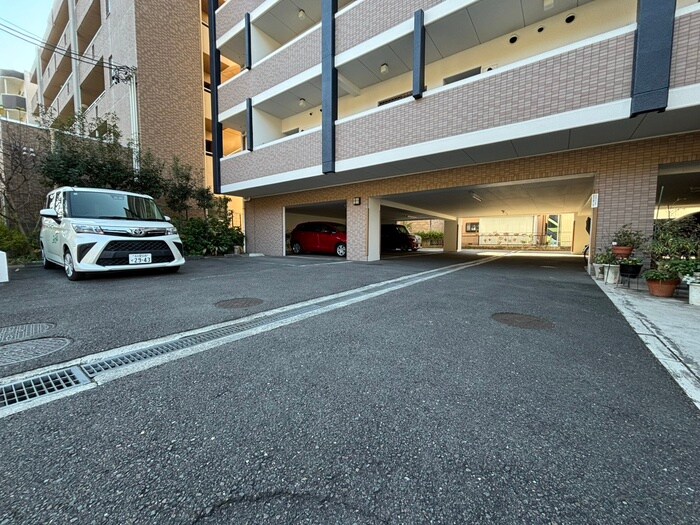 ベルテ相川の駐車場