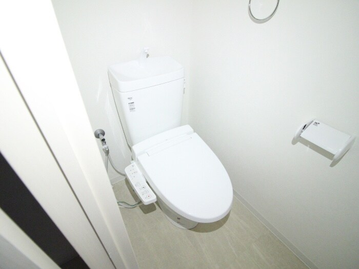 物件内観写真10　(トイレ)