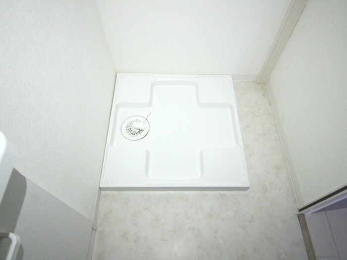 物件内観写真20　(洗濯機置場)