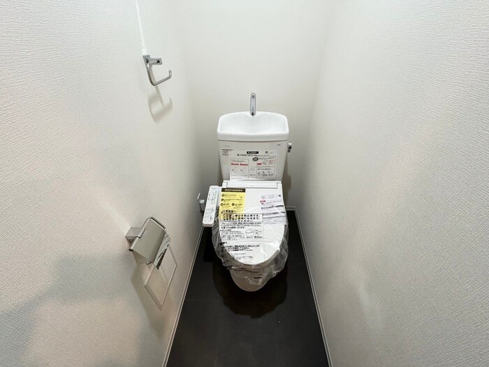 物件内観写真11　(トイレ)