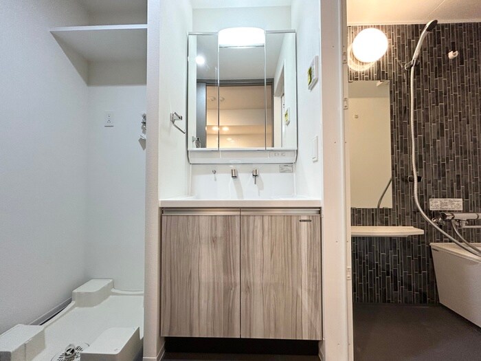 物件内観写真12　(洗面)