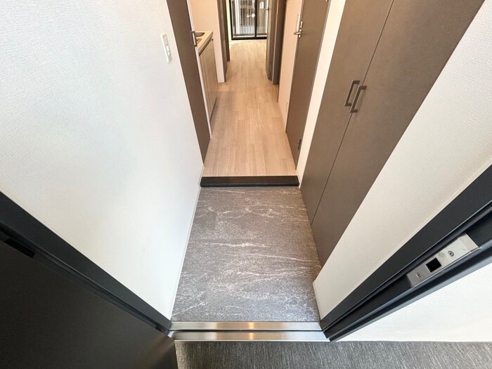 物件内観写真14　(玄関)