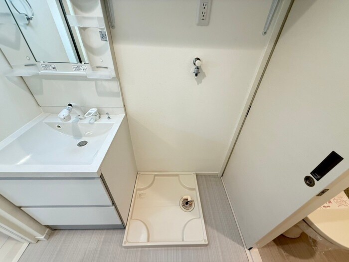 物件内観写真15　(洗濯機置場)