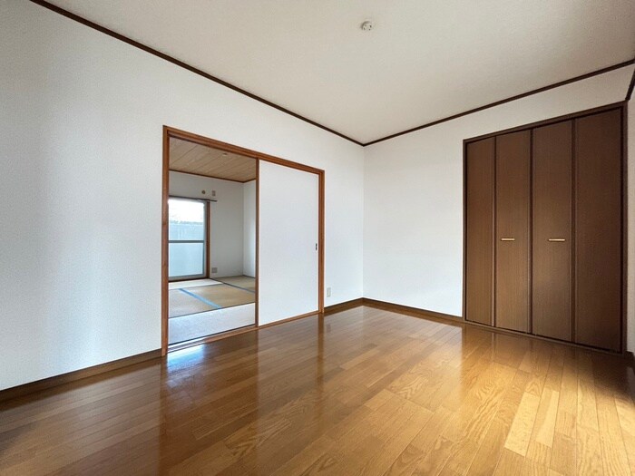 物件内観写真8　(居室)