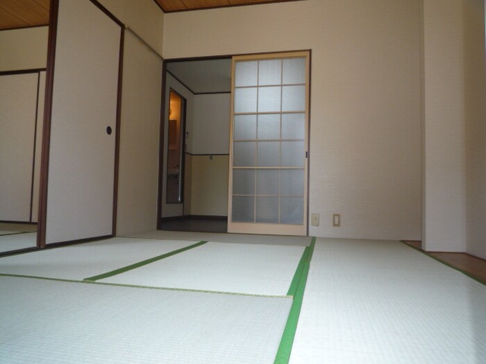 物件内観写真12　(居室)