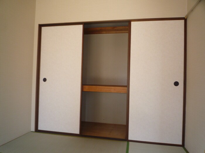 物件内観写真13　(収納)