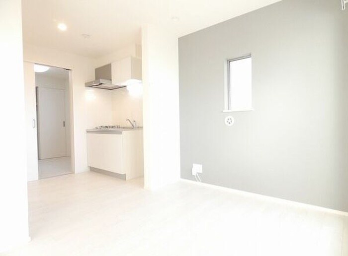 物件内観写真2　(居室)