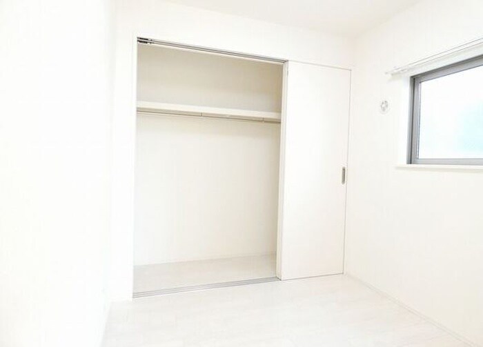 物件内観写真9　(収納)
