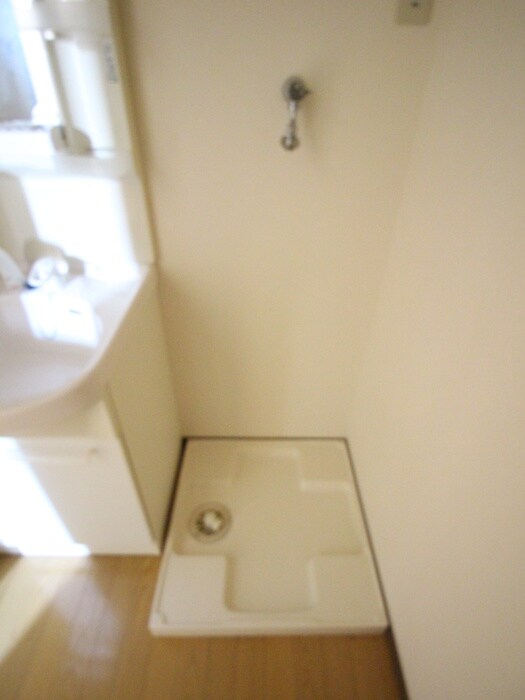 物件内観写真14　(洗濯機置場)